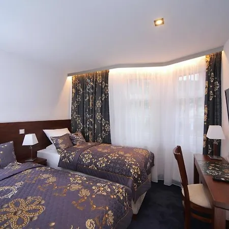 1920 Hotel 4*