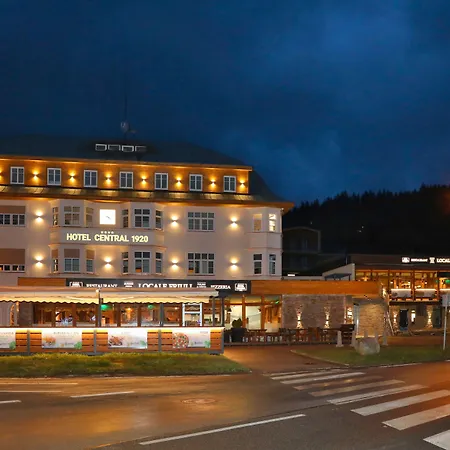 Hotel 1920