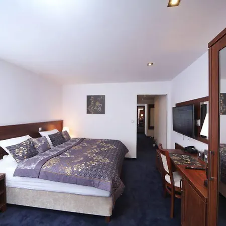 1920 Hotel Špindlerŭv Mlýn